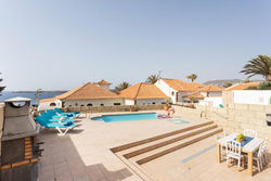 Villa Higo - Private pool - Ocean View - BBQ - Terrace - Free Wifi - Child & Pet-Friendly - 3 bedrooms - 6 people