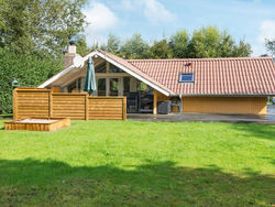 Three-Bedroom Holiday home in Hemmet 85