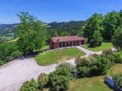 Spacious Villa in Marradi with Swimming Pool