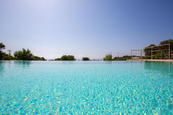 VILLA MEDITERRANEA CON PISCINA E VISTA MARE