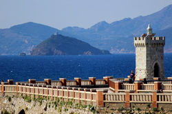 PIOMBINO TERRAZZA NEL MARE Piazza Costituzione, 53