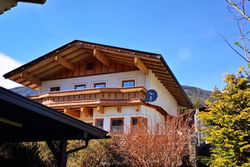 Großzügiges Chalet mit Infrarotkabine in Lengdorf