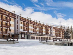 Mountain apartment with a pool, wi-if and gym