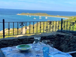 SAN TEODORO PUNTA EST MONOLOCALE CON SOPPALCO VISTA MARE